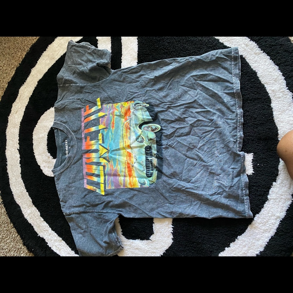 graphic tee